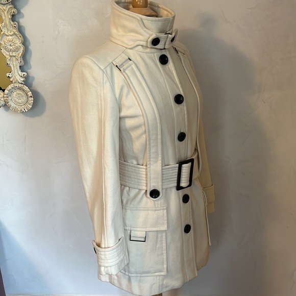 Zara Ivory Wool Blend Unique Coat w/big buckle belt,pockets button up Size Small - Picture 3 of 14